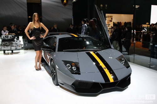 神秘富豪低调出手 北京车展多款豪车被抢购\(2\)