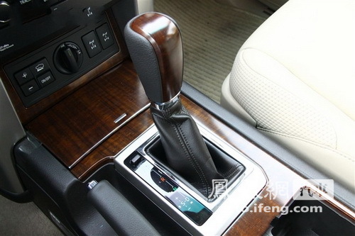 国产新普拉多正式上市 售价53.8-69.8万元