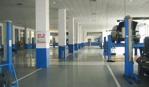 换汽车零部件小心被黑 以换代修成潜规则