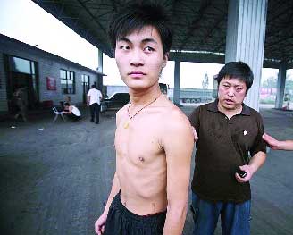 勇追凶手的王晓博